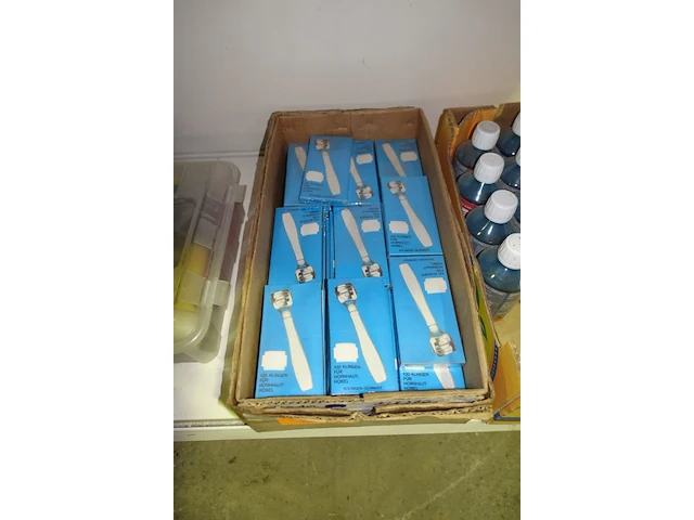 Lot eetschaafmesjes - afbeelding 1 van  2