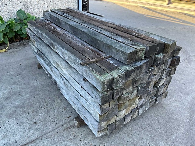 Lot eiken balken (x64) - afbeelding 1 van  5