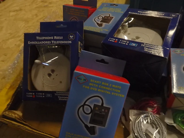 Lot electro - afbeelding 4 van  4