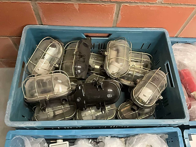 Lot elektriciteit benodigheden - afbeelding 2 van  9