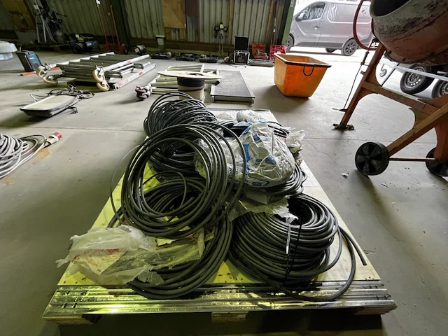 Lot elektriciteitskabel - afbeelding 3 van  7