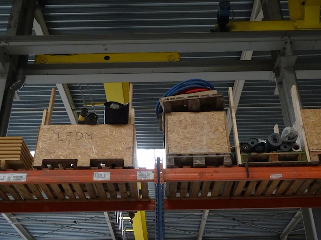 Lot epdm - afbeelding 1 van  6