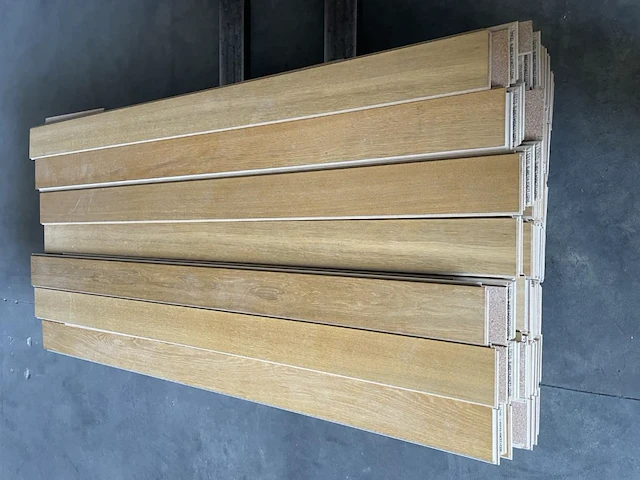 Lot fineer planken - afbeelding 1 van  6