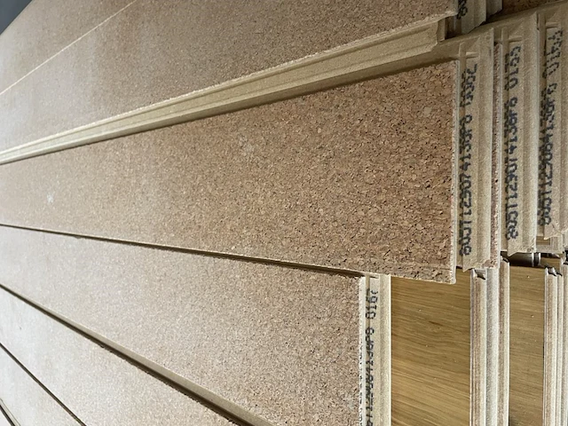 Lot fineer planken - afbeelding 6 van  6