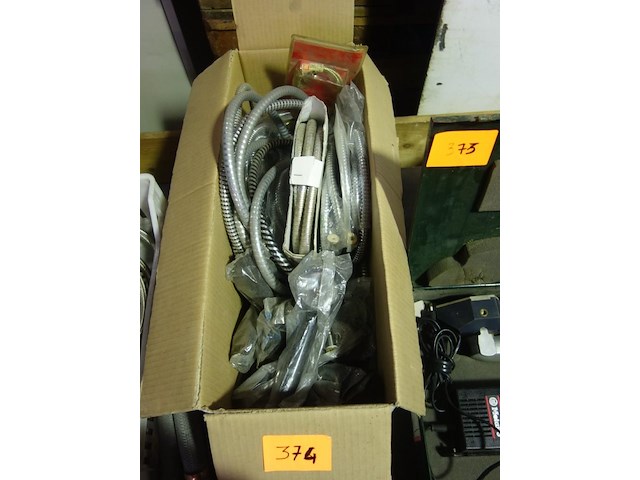 Lot flexibels en douchekoppen - afbeelding 1 van  1