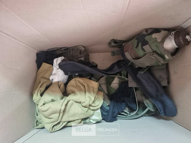 Lot franse legerkleding en uitrusting mix - afbeelding 3 van  5