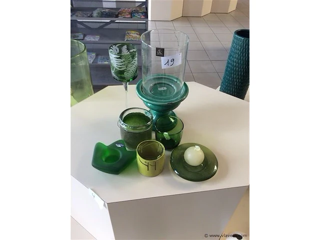 Lot gekleurd glas 7stuks - afbeelding 1 van  1