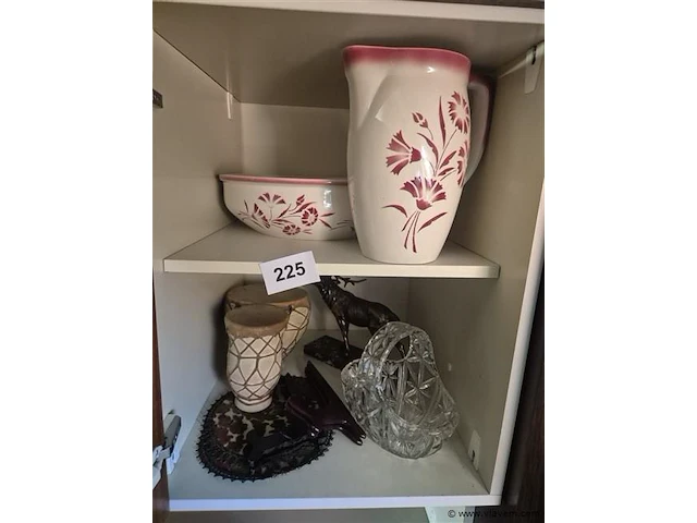 Lot gemengd in de kast - afbeelding 1 van  3