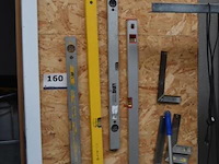 Lot gereedschap wo waterpassers - afbeelding 1 van  1