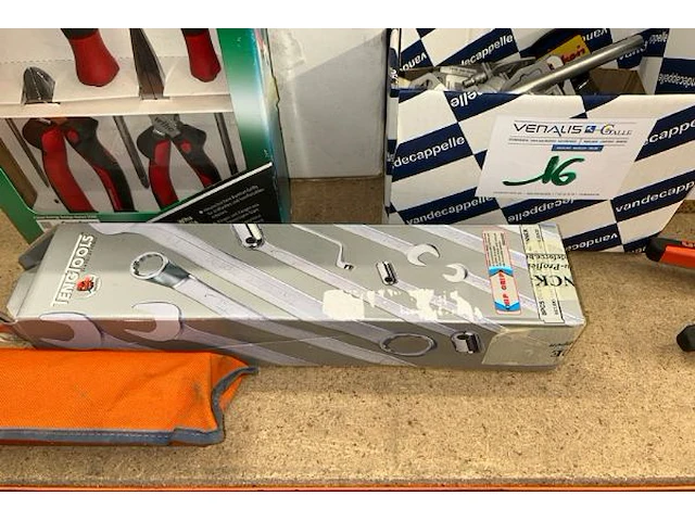 Lot gereedschap - afbeelding 5 van  10