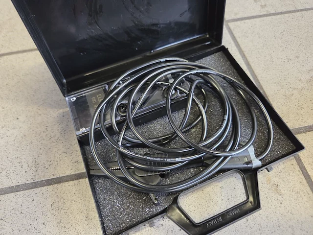 Lot gespecialiseerd renault gereedschappen - afbeelding 8 van  38