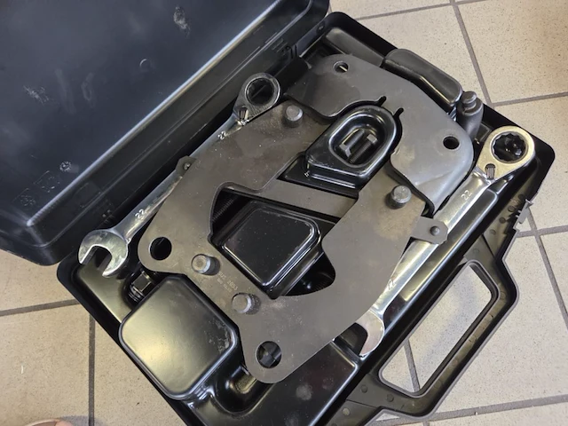 Lot gespecialiseerd renault gereedschappen - afbeelding 15 van  38