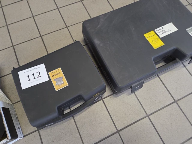 Lot gespecialiseerd renault gereedschappen - afbeelding 12 van  38