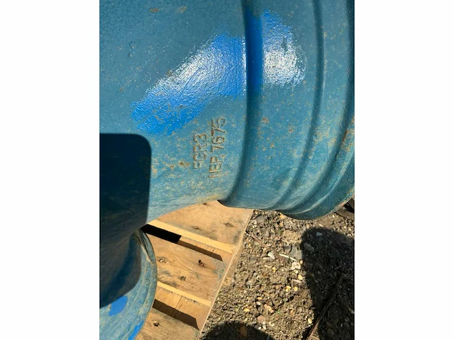 Lot gietijzeren afsluiters, kranen,koppelingen (200x) - afbeelding 26 van  32