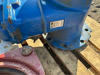 Lot gietijzeren afsluiters, kranen,koppelingen (200x) - afbeelding 23 van  32