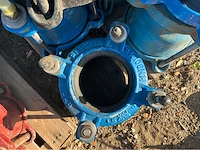 Lot gietijzeren koppelingen, kranen, afsluiters (300x) - afbeelding 26 van  36