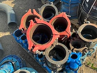 Lot gietijzeren koppelingen, kranen, afsluiters (300x) - afbeelding 36 van  36