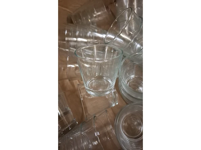 Lot glaasjes/ theelichthouders - afbeelding 1 van  2