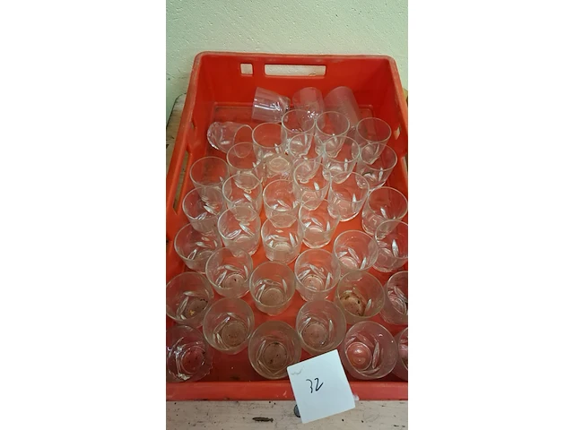 Lot glaasjes - afbeelding 1 van  1