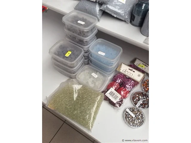 Lot glasparels + divers - afbeelding 4 van  4