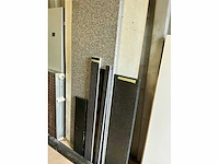 Lot glazen platen en stenen platen. - afbeelding 3 van  17