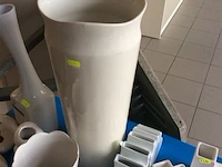 Lot gleiswerk wit oa grote vaas - afbeelding 4 van  4