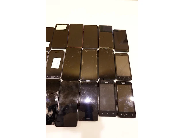 Lot gsm's - afbeelding 2 van  8