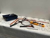Lot handgereedschap met verdeelstekker - afbeelding 2 van  2