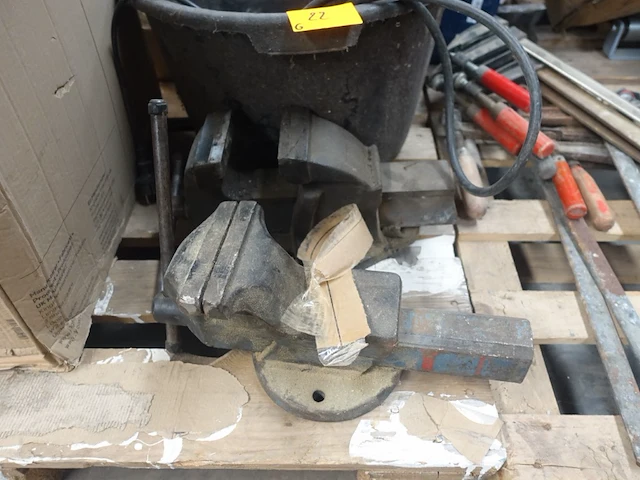 Lot handgereedschappen - afbeelding 4 van  5