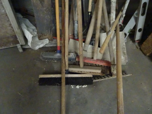 Lot handgereedschappen - afbeelding 2 van  4