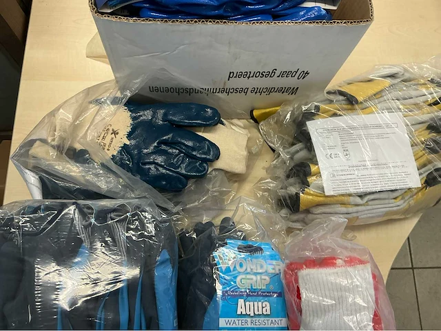 Lot handschoenen 95 paar werkhandschoen - afbeelding 6 van  7