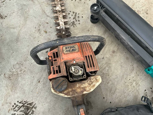 Lot heggenschaar + bladblazer (2x) - afbeelding 2 van  4