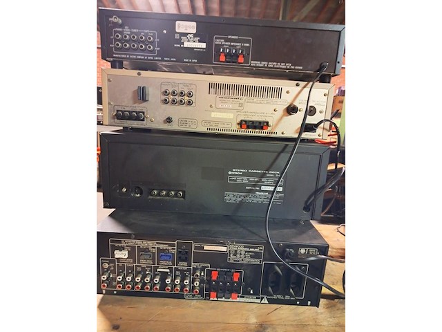 Lot hi-fi versterkers jbc,marants,cinwood,hitachi cassettedek werking onbekend - afbeelding 7 van  10