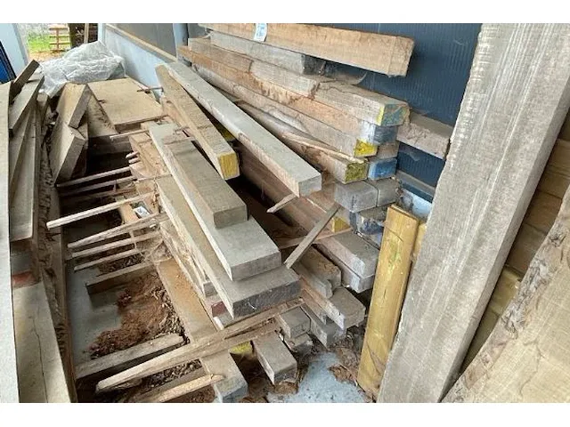 Lot hout - afbeelding 2 van  4