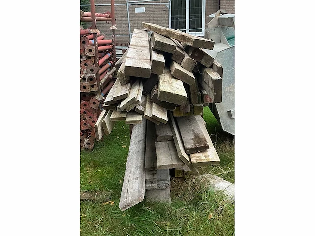 Lot houten balken,kepers en profielen bouwhout - afbeelding 3 van  3