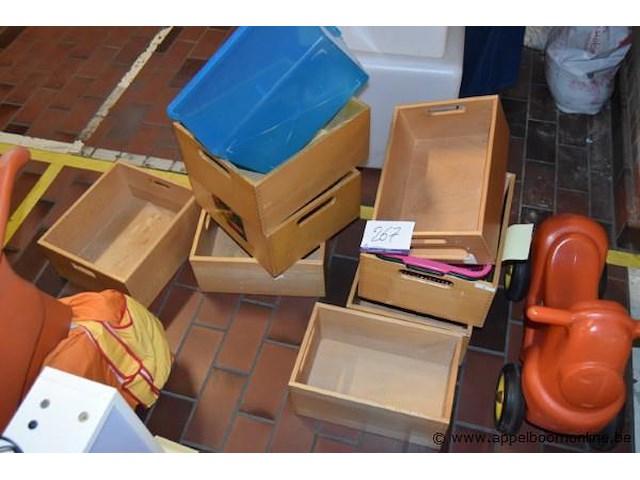 Lot houten mandjes - afbeelding 1 van  1