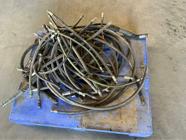 Lot hydraulische slangen - afbeelding 4 van  4
