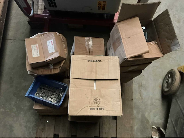 Lot inox bouten bouten, moeren & ringen - afbeelding 1 van  4