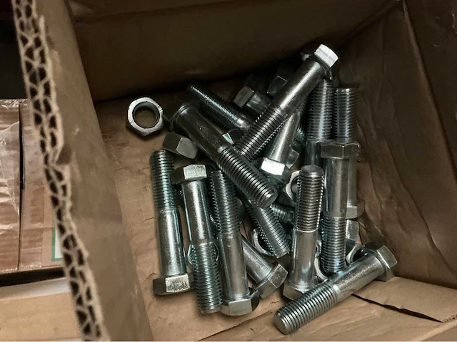 Lot inox bouten bouten, moeren & ringen - afbeelding 2 van  4