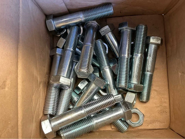 Lot inox bouten,moeren en rondelen bouten, moeren & ringen (4185x) - afbeelding 5 van  15