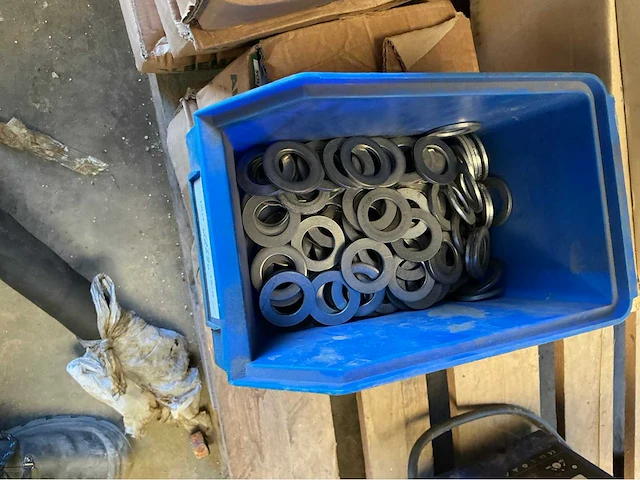 Lot inox bouten,moeren en rondelen bouten, moeren & ringen (4185x) - afbeelding 6 van  15