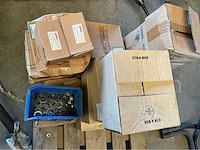 Lot inox bouten,moeren en rondelen bouten, moeren & ringen (4185x) - afbeelding 9 van  15