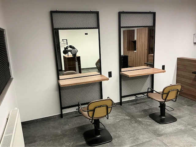 Lot inrichting kapperszaak meubilair kapsalon - afbeelding 11 van  23