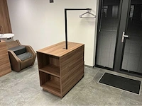Lot inrichting kapperszaak meubilair kapsalon - afbeelding 13 van  23