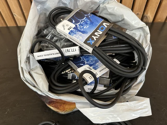 Lot instrumentenkabels - afbeelding 3 van  3