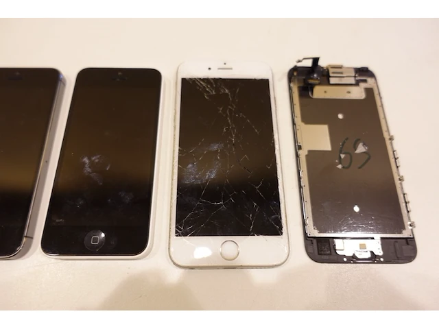 Lot iphone's - afbeelding 2 van  6