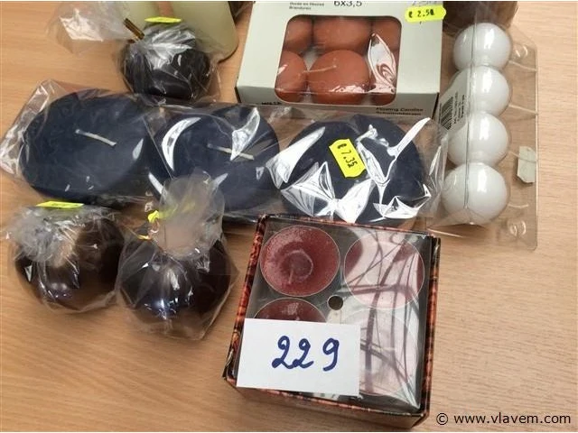 Lot kaarsen - afbeelding 2 van  2