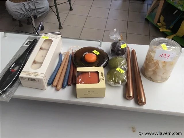 Lot kaarsen - afbeelding 1 van  3