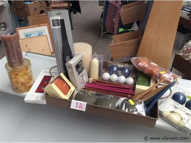 Lot kaarsen - afbeelding 1 van  3