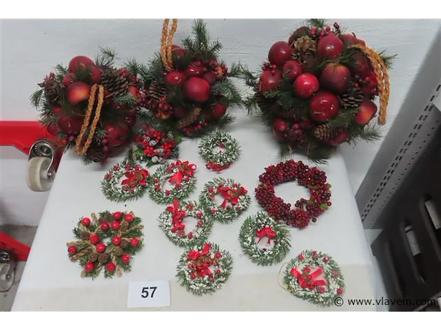 Lot kerstdecoratie volgens foto - afbeelding 1 van  3